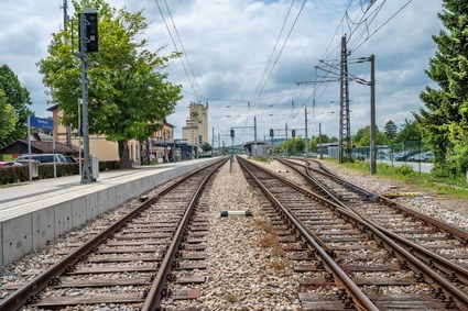 © ÖBB/Michael Fritscher Schienenstränge in ländlichem Gebiet